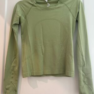 Lululemon Swiftly Tech Long Sleeve 2.0 Shirt